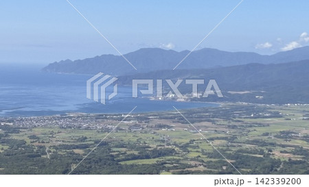 夏の北海道、ニセコパノラマラインの神仙沼レストハウス駐車場から歩いて五分、神仙沼自然休養林から共和町 夏の北海道、ニセコパノラマラインの神仙沼レストハウス駐車場から歩いて五分、神仙沼自然休養林から共和町 142339200