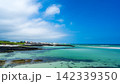 夏の韓国リゾート 済州島の美しい海 142339350
