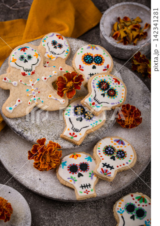 Mexican Halloween Dia de los Muertos cookies Mexican Halloween Dia de los Muertos cookies 142341281