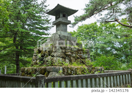 天神峠の石燈籠　榛名山 142345176