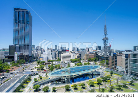 名古屋　栄　都市風景　オアシス21と中部電力 MIRAI TOWER　ザ・ランドマーク名古屋栄 142348611