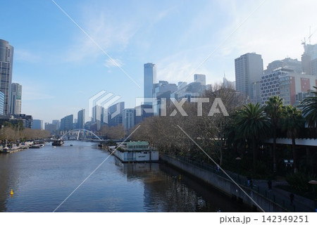 メルボルンのヤラ川沿いの風景、オーストラリア メルボルンのヤラ川沿いの風景、オーストラリア 142349251