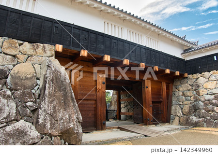 松本城 太鼓門(一の門・槍門) 長野県松本市 松本城 太鼓門(一の門・槍門) 長野県松本市 142349960