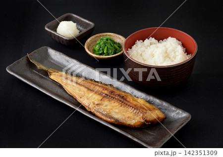 ホッケ定食 ホッケ定食 142351309