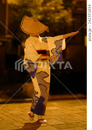 おわら風の盆 鏡町 おわら風の盆 鏡町 142351654