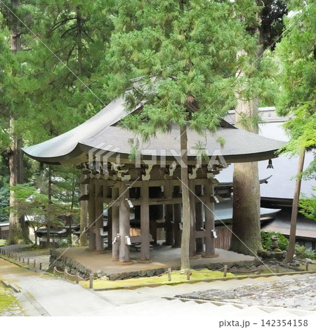 曹洞宗大本山 永平寺 鐘楼 曹洞宗大本山 永平寺 鐘楼 142354158