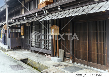 古い町並み 古い町並み 142356109