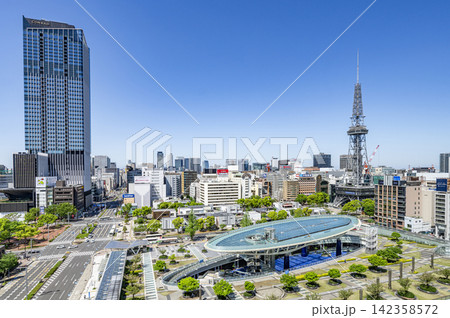 愛知県名古屋市 快晴のオアシス21と名古屋テレビ塔(MIRAI TOWER)と周辺の栄の街並 愛知県名古屋市 快晴のオアシス21と名古屋テレビ塔(MIRAI TOWER)と周辺の栄の街並 142358572