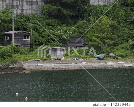 津軽半島の漁港と漁船 津軽半島の漁港と漁船 142359449