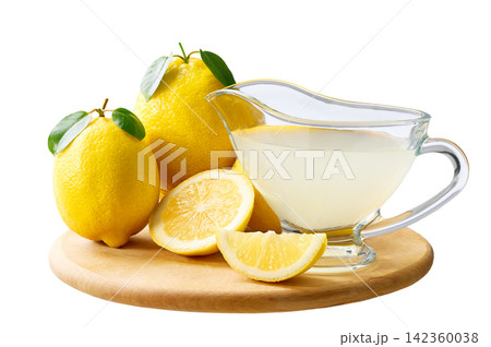 freshly squeezed lemon juice. Ripe lemons fruit and lemon juice isolated on white background. 142360038