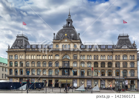 Facade of Magasin du Nord department store, Copenhagen, Denmark 142360171