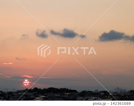 沈む夕日 沈む夕日 142361089