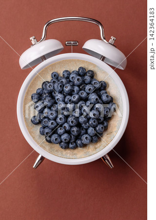 Fresh, ripe, and juicy wild blueberries as an ingredient for vegetarian dishes Fresh, ripe, and juicy wild blueberries as an ingredient for vegetarian dishes 142364183