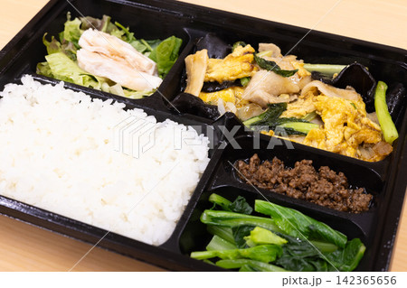 美味しいふわとろ豚肉卵炒めの中華弁当 美味しいふわとろ豚肉卵炒めの中華弁当 142365656