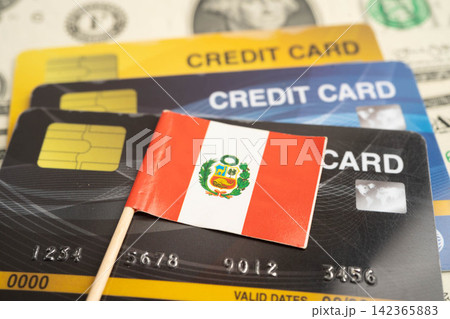Peru flag on credit card, finance economy trading shopping online business. 142365883
