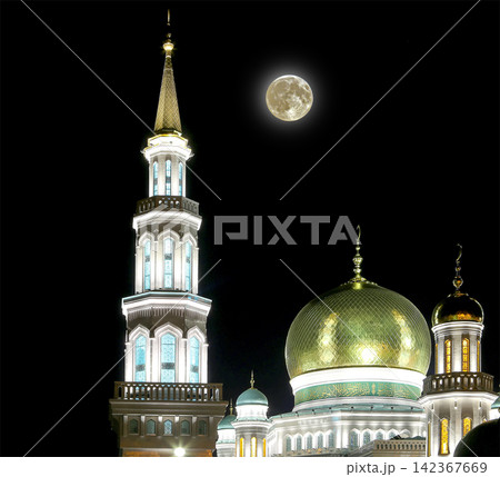 Moscow Cathedral Mosque, with the super moon, Russia -- the main mosque in Moscow, new landmark Moscow Cathedral Mosque, with the super moon, Russia -- the main mosque in Moscow, new landmark 142367669