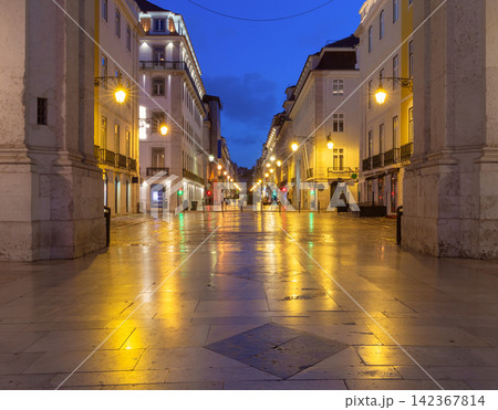 Illuminated Lisbon Street after Rain at Blue Hour, Portugal Illuminated Lisbon Street after Rain at Blue Hour, Portugal 142367814