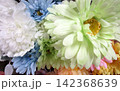 カラフルな造花の花束 142368639