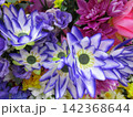 カラフルな造花の花束 142368644