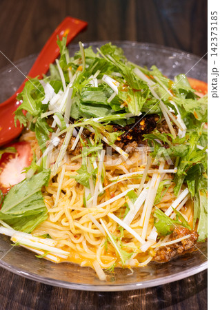 美味しいピリ辛冷し担々麺 美味しいピリ辛冷し担々麺 142373185