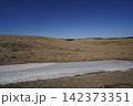 長野県美ヶ原　王ケ頭から山本小屋方面に戻る途中で見える景色　　2026年4月12日 142373351