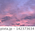 パステルカラーの空 142373634