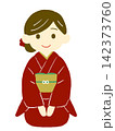 着物を着た女性 142373760