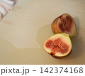 カットしたいちじく 142374168