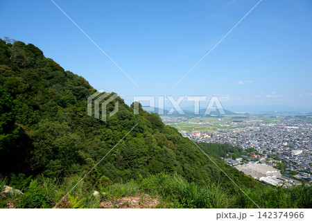 滋賀県近江八幡市_八幡山城出丸跡から南東側風景5_2025年8月 滋賀県近江八幡市_八幡山城出丸跡から南東側風景5_2025年8月 142374966