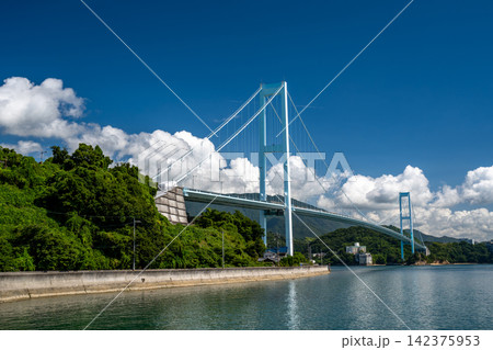 夏の安芸灘大橋 142375953