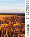Bryce Canyon Sunrise View 142379950