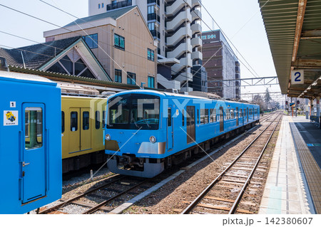 近江鉄道八日市駅の構内 滋賀県東近江市 近江鉄道八日市駅の構内 滋賀県東近江市 142380607