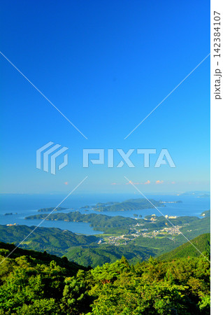 伊勢志摩・朝熊山頂展望台からの風景 伊勢志摩・朝熊山頂展望台からの風景 142384107