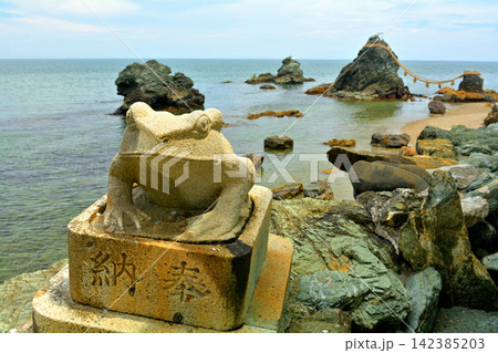伊勢・二見浦 142385203