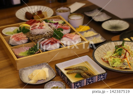 Japanese Sashimi Platter with Side Dishes Japanese Sashimi Platter with Side Dishes 142387519