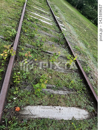 どこまでも続く線路 142389687