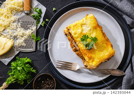 Lasagne mit Hackfleisch in popular German style Lasagne mit Hackfleisch in popular German style 142393044