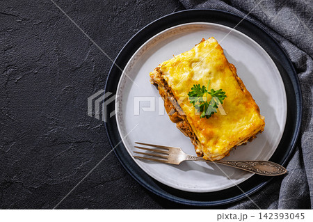 Lasagne alla Bolognese with beef ragu, cheese Lasagne alla Bolognese with beef ragu, cheese 142393045