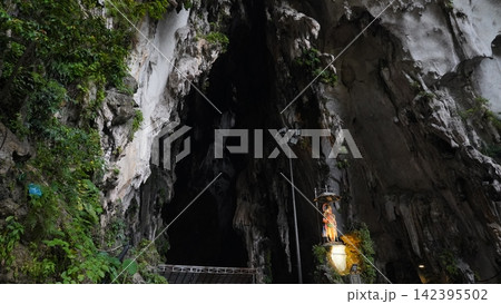 Entrance to Batu Caves Malaysia Entrance to Batu Caves Malaysia 142395502