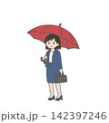 赤い傘をさす困り顔の女性社員 142397246