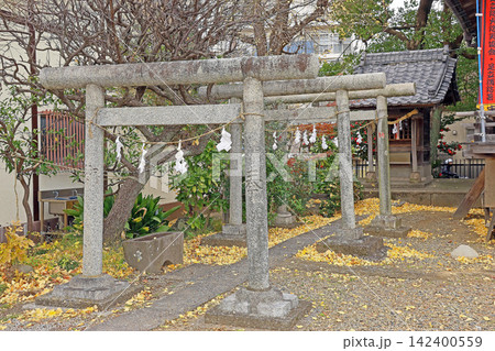 六月八幡神社（足立） 142400559