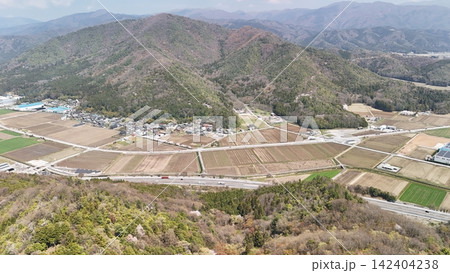 近江国 「小谷城」全容を虎御前山城の上空より 近江国 「小谷城」全容を虎御前山城の上空より 142404238