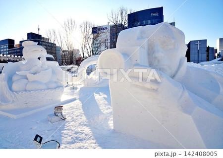 さっぽろ雪まつり大通会場の風景 さっぽろ雪まつり大通会場の風景 142408005