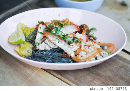 noodles or Chinese noodles, plain noodles or wonton and noodles without soup or charcoal noodles noodles or Chinese noodles, plain noodles or wonton and noodles without soup or charcoal noodles 142408728