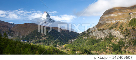 Matterhorn snow peak panorama, Switzerland Matterhorn snow peak panorama, Switzerland 142409607