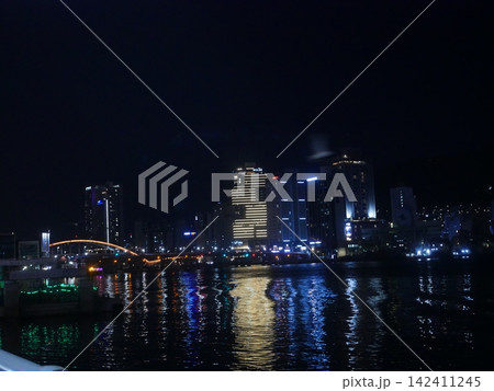 韓国・釜山 夜景 韓国・釜山 夜景 142411245