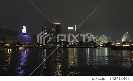横浜港の夜景 142411403