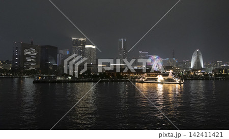 横浜港の夜景 142411421