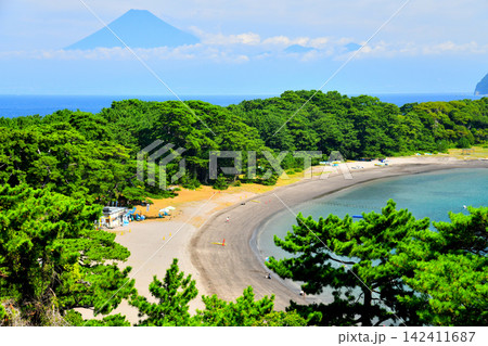 戸田港/御浜海水浴場付近より富士山方面を望む(静岡県沼津市)【2026.8】 戸田港/御浜海水浴場付近より富士山方面を望む(静岡県沼津市)【2026.8】 142411687
