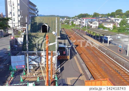 火災で立入規制中の土讃線 旭駅（高知県高知市） 142418743